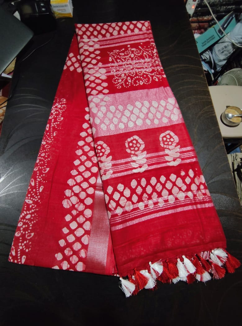 520 Handwoven Bhagalpur Silk Dupatta – Crimson Red with White Tie-Dye Floral & Geometric Motifs | Bihar Handloom