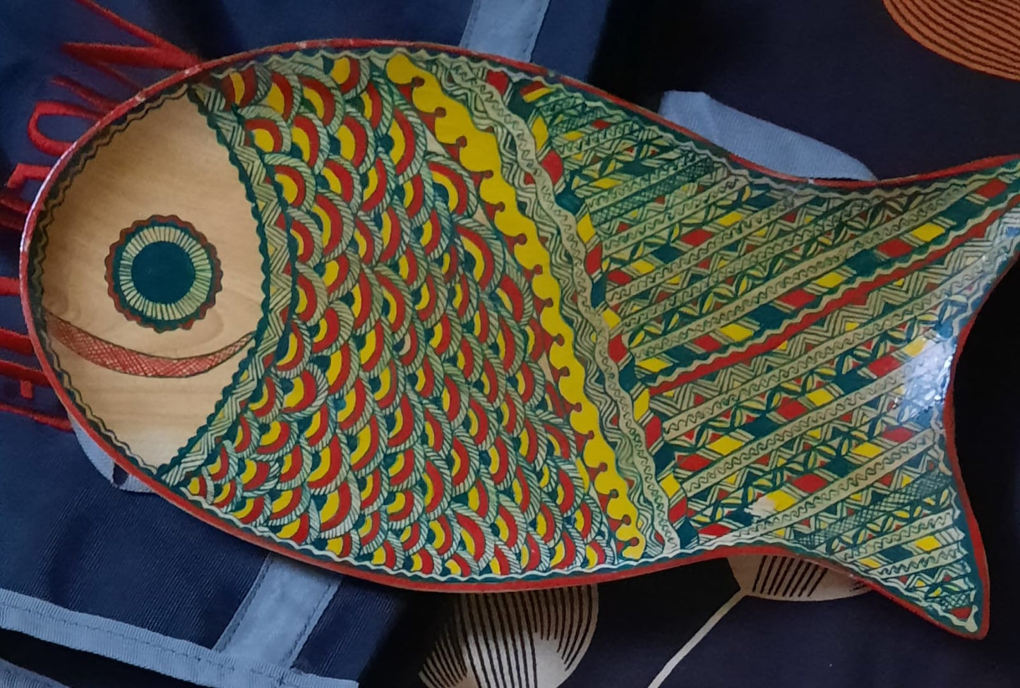 Handcrafted Manjusha Painting Decorative Fish – Folk Art on Wooden Base | Bihar Traditional Craft